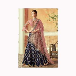 Qualité Tendance Beau Designer Lehenga Avec Top et Dupatta Ensemble Avec Broderie Travail Georgette Tissu au Prix de Gros - Product Image 4