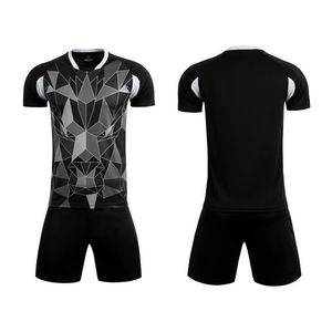Tenue de football personnalisée par sublimation 100 % polyester écologique – Commandes en gros acceptées – Vêtements de football en gros - Product Image 6