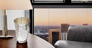 Latón Menta Julep Cup Vaso de agua Bellamente en relieve Clásico Recubierto de plata Vaso para beber Fiesta en casa Bodas Logo Metal - Product Image 5