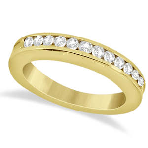 Anillo de Compromiso Clásico de Oro Amarillo de 14K con Diamante de 0.72ct en Engaste de Canal para Boda, Fiesta, Aniversario o Regalo - Product Image 4