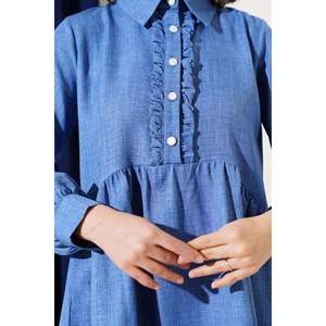 ชุด2ชิ้นของผู้หญิงสีครามติดกระดุมด้านหน้าแต่งระบาย - Product Image 3