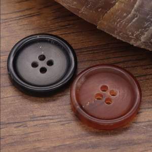 เรานำเสนอปุ่มสีเขาควายคุณภาพที่มีลักษณะเฉพาะเพื่อตอบสนองความต้องการที่เพิ่มขึ้นของตลาด - Product Image 5