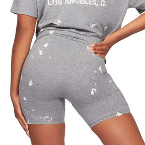 Ensemble T-shirt et short de sport pour femme de qualité supérieure, vêtements de sport tendance et durables pour les passionnés de fitness, logo personnalisé - Product Image 6