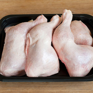 Pollo congelado con certificación Halal procesado en instalaciones avanzadas utilizando tecnología moderna para garantizar una larga vida útil y frescura - Product Image 6