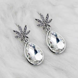 Kriaa <b>Fine</b> <b>Dangle</b> <b>Earrings</b> White Crystal Stone Rhodium Plated 1313648B Model - Product Image 1