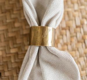 Ronds de serviette en métal polis à la main exclusifs pour les dîners d'événements haut de gamme et la décoration de rassemblement saisonnier - Product Image 3