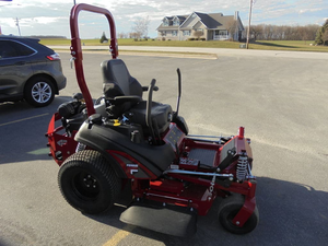 Tondeuse à gazon commerciale à braquage zéro 2025 Ferris ISX2200 61 pouces, moteur Kawasaki EFI 38,5 CV, suspension ForeFront, Hydro-Gear ZT5400 - Product Image 3