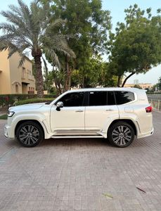 กระจังหน้ารถยนต์โตโยต้าแลนด์ครุยเซอร์ VXR GR SUV ปี 2025 รุ่นปรับปรุงใหม่ สำหรับจัดแสดงและใช้งานหรูหรา รุ่น VIP |   พร้อมส่งออก - Product Image 5