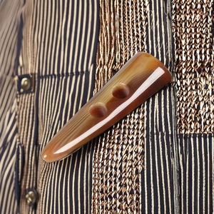 Botón de Palanca de Cuerno de 2 Orificios Resistente, Suministro al por Mayor para Fabricantes de Ropa - Product Image 3