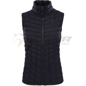 Chaleco de equitación de primera calidad para mujer que ofrece un corte a medida Delgado, tela resistente a la humedad, construcción transpirable y elegante ecuestre - Product Image 4