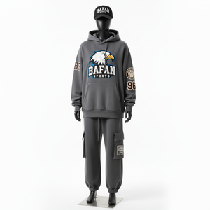 Chándal de gran tamaño para mujer 330GSM tela de lana de algodón bordado personalizado Logo Cargo Joggers conjunto con capucha chándales de talla grande - Product Image 4