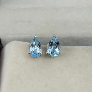 Boucles d'oreilles en topaze bleu ciel, taille poire, argent sterling, bijoux faits à la main, cadeau de naissance de décembre, vente en gros - Product Image 1