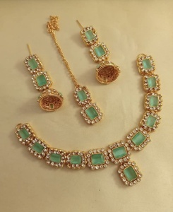 2025 nouvelles conceptions de bijoux artificiels plaqués or pour mariage indien/pakistanais et fiançailles vente de bijoux de fête pour femmes par AA Impex - Product Image 6