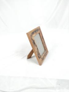 Cadre photo en bois avec incrustation en laiton, décoration de table en corne naturelle tendance, décoration murale de haute qualité, cadre photo en résine en vente - Product Image 6