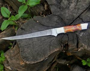 Cuchillo de filetear hecho a mano con hoja de acero de Damasco, mango de madera y funda de cuero, cuchillo para exteriores. - Product Image 3