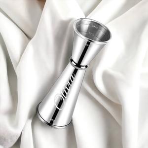 Jigger de Barra Grabado en Acero Inoxidable, Herramienta de Medición de Cócteles de Precisión con Marcas de Onzas Claras, Diseño Elegante y Vertido Equilibrado - Product Image 1