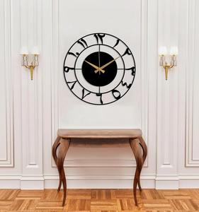 นาฬิกาแขวนผนังทรงกลมโลหะสีดำคลาสสิกดีไซน์ทันสมัยเหนือกาลเวลาชิ้นงานโดดเด่นที่สมบูรณ์แบบสำหรับการตกแต่งภายในบ้านใดๆ - Product Image 3