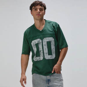 Chemises pour hommes Boxy Built for Movement and Style Respirant Feel Casual Fit Mesh Top avec décolleté en V - Product Image 4