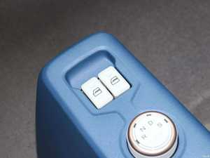 Mini SUV électrique 2023, 4 places, nouvelle énergie, voiture électrique, autonomie de 220 km, haute vitesse, bleu, conduite à gauche, couleur bleu bonbon - Product Image 5