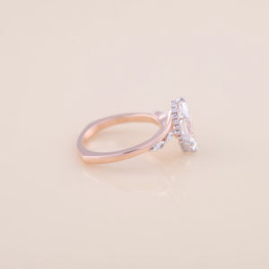 Bague de fiançailles avec diamant de laboratoire taille marquise de 1,30 carat |   Bague en argent sterling 925 massif, sertie de pierres, à tige fendue, certifiée IGI - Product Image 2