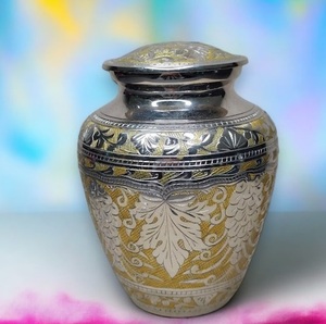 Urna de Aluminio Plateada con Grabado Floral para Cenizas Humanas, con Bolsa de Terciopelo, Urnas de Cremación para Cenizas de Adultos, Capacidad para hasta 200 lb - Product Image 5