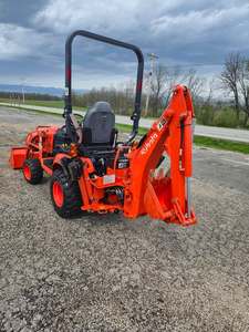 Tractor Compacto Kubota BX-23S Usado con Tracción en las 4 Ruedas, Diésel, Agrícola, con Cargador y Retroexcavadora |   Mini Tractor Compacto Utilitario Kubota BX-23S 4x4 - Product Image 6