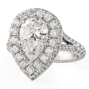 Bague audacieuse avec diamant de laboratoire en forme de poire de 2 carats et halo à double bordure - Product Image 1