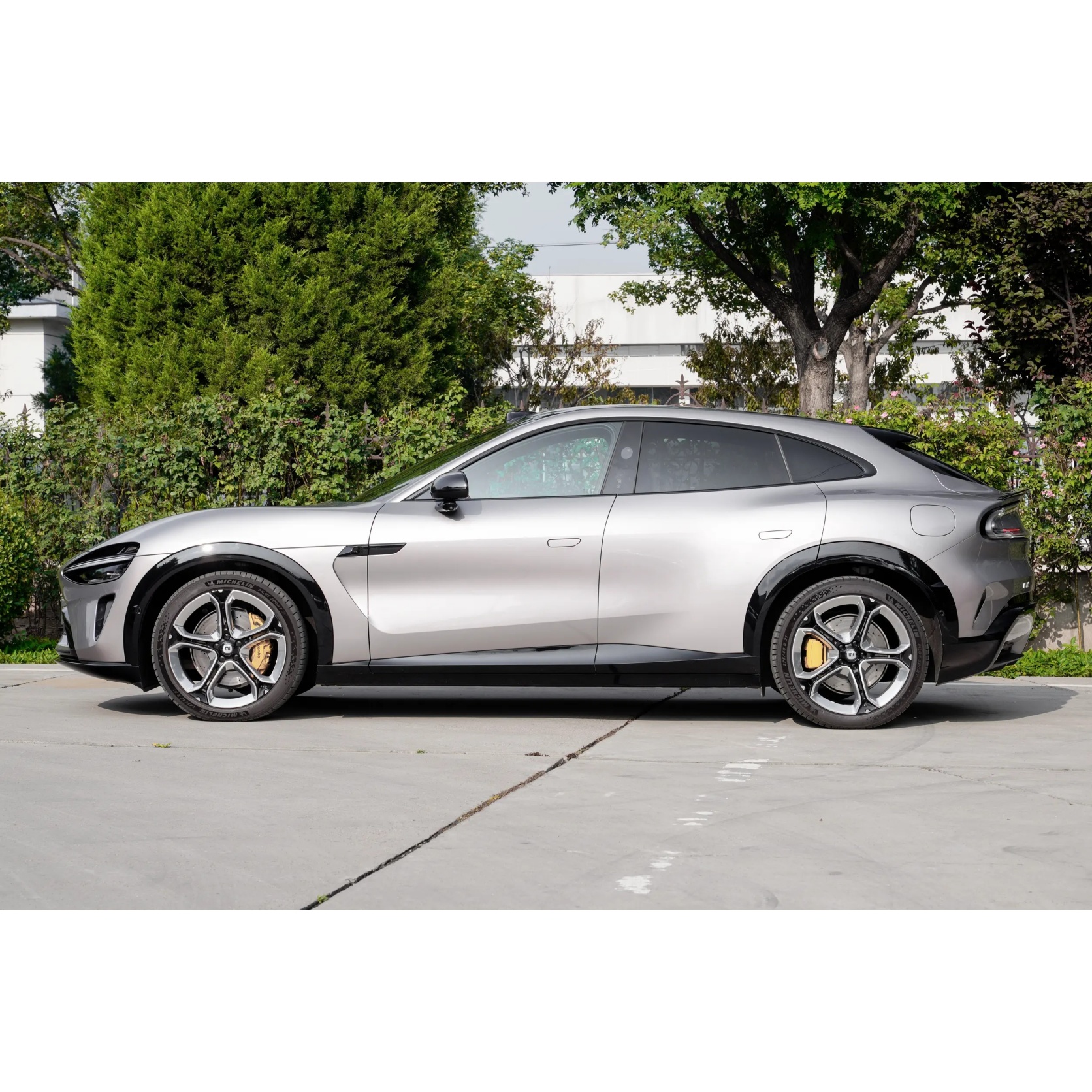 electric suv car 2025