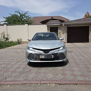 รถยนต์โตโยต้า แคมรี่ 70 ปี 2018 สภาพดี - Product Image 1