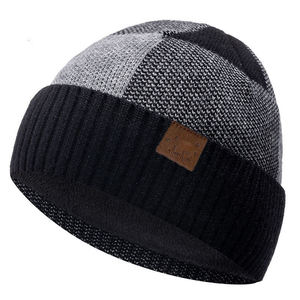 Gorro Bordado en 3D con Opciones de Color Personalizadas, Diseño de Punto Suave para Estilo Urbano, Marca y Uso en Clima Frío - Product Image 1