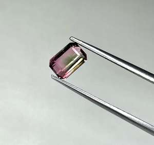 Piedra de Turmalina Natural Facetada de Color Bio, 0.90 Quilates. - Product Image 1