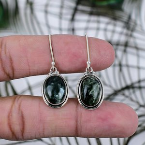Pendientes Colgantes de Plata de Ley 925 con Diseño Moderno, Corte Ovalado de Serphenita y Engaste en Bisel, Elegantes para Regalo de Boda - Product Image 1