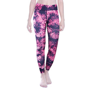 กางเกงเลกกิ้งออกกำลังกายสำหรับผู้หญิง ยี่ห้อ TWILL SPORTS ราคาสมเหตุสมผล ผลิตในปากีสถาน คุณภาพดีเยี่ยม ระบายอากาศได้ดี เอวสูง ผลิตจากผ้าฝ้าย/ใยไผ่ เหมาะสำหรับทุกการออกกำลังกาย - Product Image 1