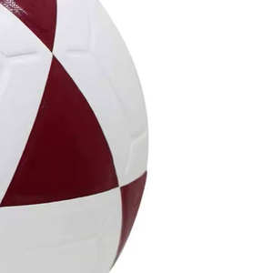 Ballon de football en PU de haute qualité Taille officielle Entraînement Match Ballon Conception durable pour le jeu professionnel - Product Image 2