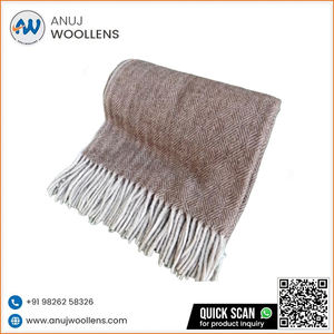 Mantas de lana de cordero de tartán de espiga de diamante marrón personalizadas Mantas de estilo americano Súper suaves Patrón sólido reciclado - Product Image 6