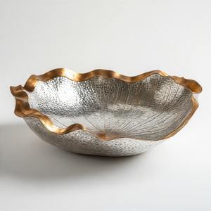 Cuenco para servir Monarch Bloom, cuenco artesanal, vajilla de lujo hecha a mano para un comedor elegante y un encanto atemporal de mesa - Product Image 5