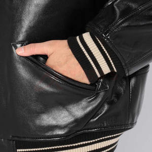 Chaqueta universitaria de invierno negra con logotipo bordado de alta calidad de fabricante OEM chaqueta universitaria de béisbol personalizada Letterman - Product Image 6