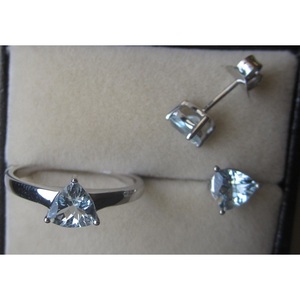 Parure de bijoux de mariée plaquée or 18 carats style bohème avec zircon aquamarine taille trillon et cuivre, idéale pour fiançailles ou comme cadeau - Product Image 1
