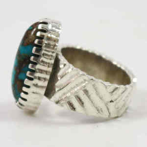 Nhẫn bạc Sterling với một kết cấu xương Mực Nang đúc và với màu ngọc lam <span class=keywords><strong>bisbee</strong></span> tự nhiên được đặt trong một khung vàng 18K - Product Image 4