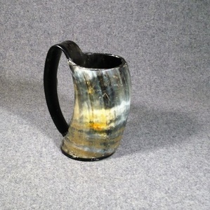 Chope à bière de style viking en corne naturelle avec décoration en agate, produits naturels et biologiques - Product Image 5