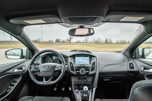 ฟอร์ด โฟกัส อาร์เอส ปี 2016 สภาพดีเยี่ยม เกียร์ธรรมดา ขับเคลื่อนสี่ล้อ - Product Image 2