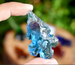 Vente en gros de pointes de flèche en verre naturel faites à la main et assorties de pointes de flèche en verre de couleur naturelle à vendre - Product Image 5