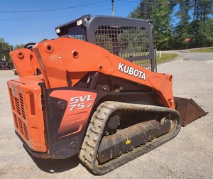 Kubota 2015, cargador de oruga compacto, resistencia probada, fiabilidad con cargador de orugas, bomba de motor, caja de cambios, componentes básicos - Product Image 1