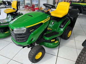 Tondeuse à gazon John Deere X147R d'occasion pour l'agriculture, équipement agricole, tondeuse à gazon autoportée, matériel de jardin, tracteur agricole - Product Image 4