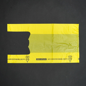 Vente en gros de sacs en plastique bon marché T-Shirt avec logos sacs de transport biodégradables en plastique HDPE de taille personnalisée pour supermarché - Product Image 2