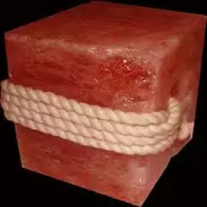 Bloques de Sal Natural del Himalaya de Alta Calidad en Forma de Cubo, Bloques de Sal para Lamer para Animales, Colgantes de Cuerda para Alimentar Caballos y Perros - Product Image 1