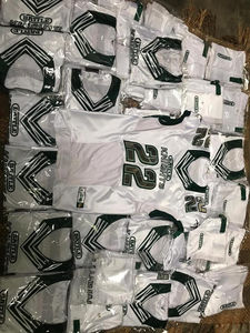 Nouvel arrivage d'uniforme de football américain pour hommes, maillot personnalisé léger à manches courtes, respirant, nouveau style, couleur unie - Product Image 5