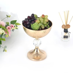 Cuenco decorativo dorado de lujo con soporte, elegante bandeja central para mesa, elegante decoración del hogar, acento para sala de estar o eventos - Product Image 5