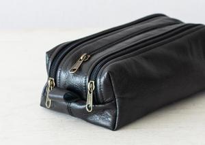 Estuche de lápices de cuero con logotipo personalizado al por mayor con 3 compartimentos con cremallera Estuche de promoción de caja de lápices escolar negro - Product Image 5