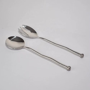 Ensemble de 4 couverts cuillère et couteau fourchette en acier inoxydable à manche design utilisés dans la cuisine, la table, la maison, les couverts plaqués or - Product Image 3